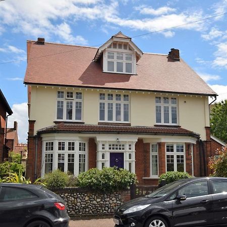 B&B@No2 Sheringham Bagian luar foto